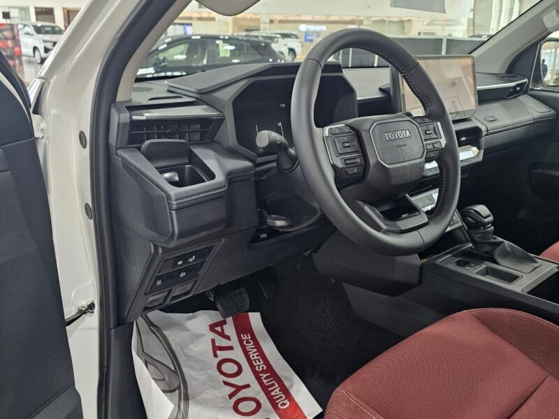 2027 Toyota Hilux 2.8 Litres 4 Cylinders Diesel Engine White Red Pickup Truck GCC Specs