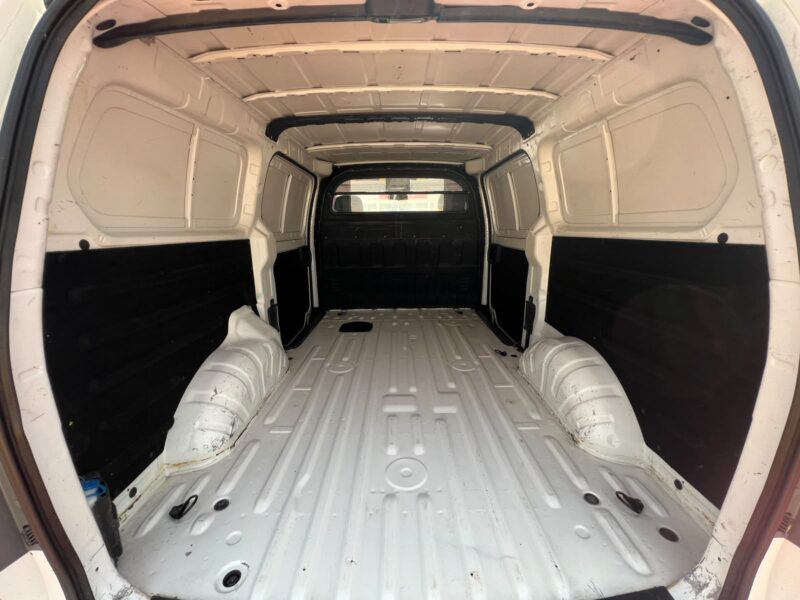 2021 Hyundai H1 3 Seats Manual 2.4L 4 Cylinders Petrol Engine White Grey Van GCC Specs