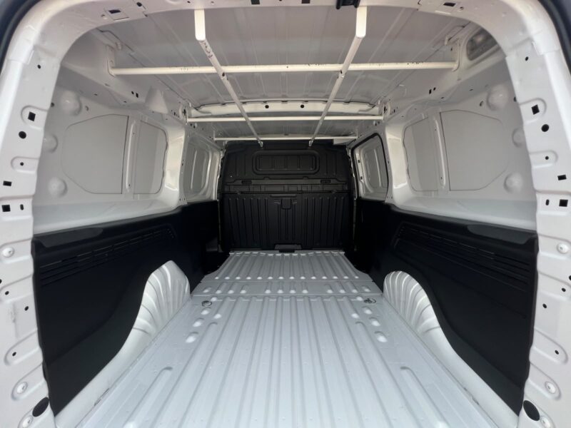 2023 Peaugeot Partner 1.6 Litres 4 Cylinders Diesel Engine White Grey Van Manual GCC Specs
