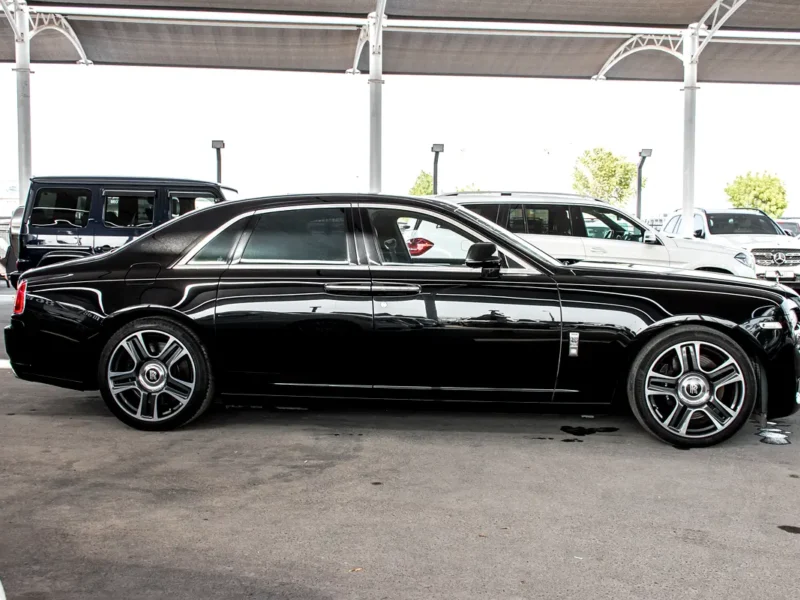 2017 Rolls-Royce Ghost Standard 12 Cylinders Petrol Engine Black Beige Sedan Automatic