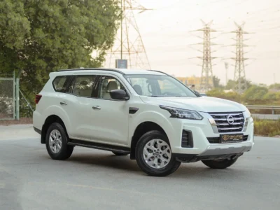2023 Nissan Xterra SE 2.5 Litres 4 Cylinders Petrol Engine White Beige SUV GCC Specs