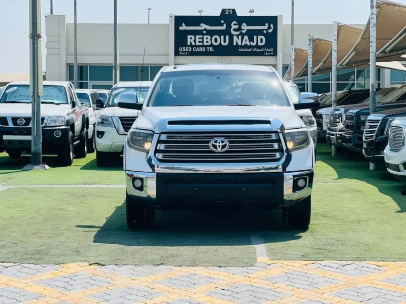 2015 Toyota Tundra STANDARD 5.7 Litres 8 Cylinders Petrol Engine White Red Pickup Truck