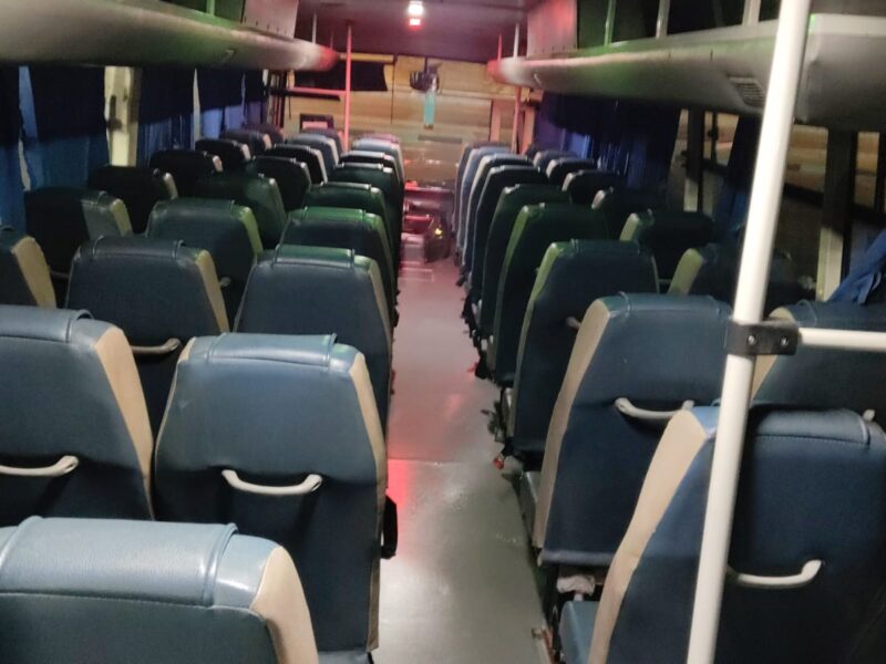 2017 Ashok Leyland 56 Seats 5.8 Litres 4 Cylinders Diesel Engine White Blue Bus Manual GCC