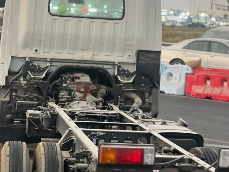 2024 Hino 300 714 4.0-Liter 4-Cylinder Turbo-Diesel Engine White Black Truck GCC