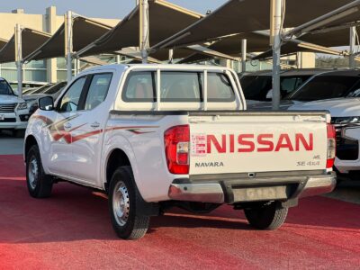 2020 Nissan Navara 4X4 2.5 Litres 4 Cylinders Petrol Engine White Red Pickup Truck Automatic