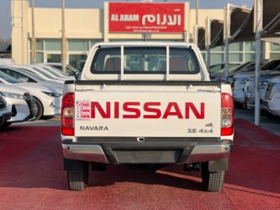 2020 Nissan Navara 4X4 2.5 Litres 4 Cylinders Petrol Engine White Red Pickup Truck Automatic