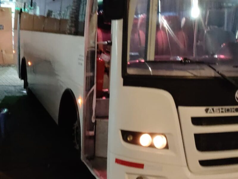 2017 Ashok Leyland 56 Seats 5.8 Litres 4 Cylinders Diesel Engine White Blue Bus Manual GCC