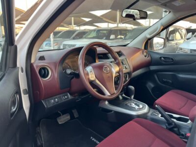 2020 Nissan Navara 4X2 Automatic 2.5 Litres 4 Cylinders Petrol Engine White Red Pickup Truck