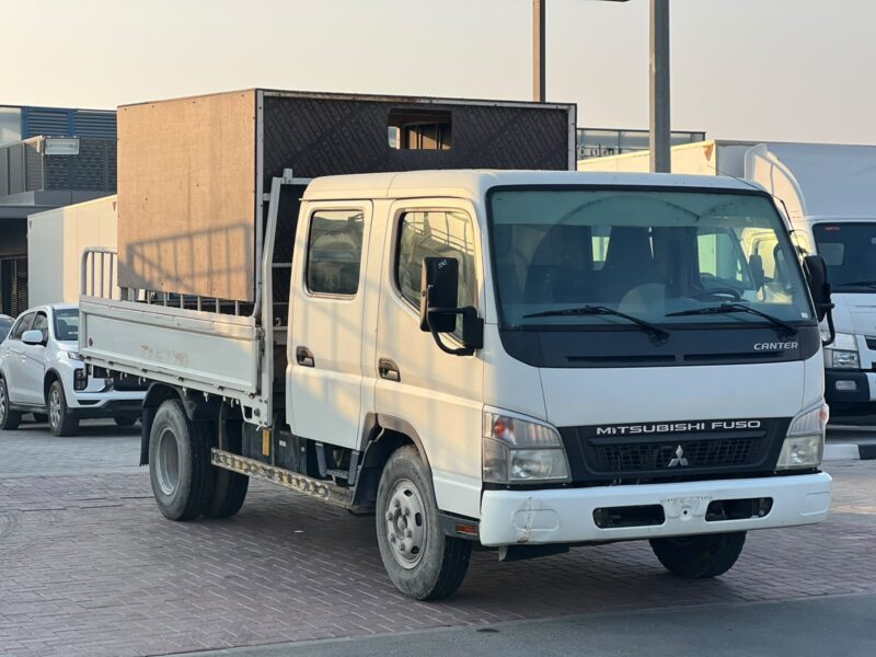 2016 Mitsubishi Canter D/C Manual 4.2L 4 Cylinders Diesel Engine White Grey Truck GCC