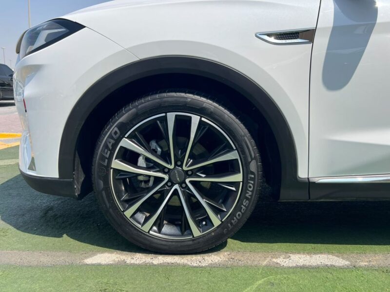 2025 Jetour X70 Plus 1.6L 4 Cylinders Petrol Engine White Red SUV GCC Specs Full Options