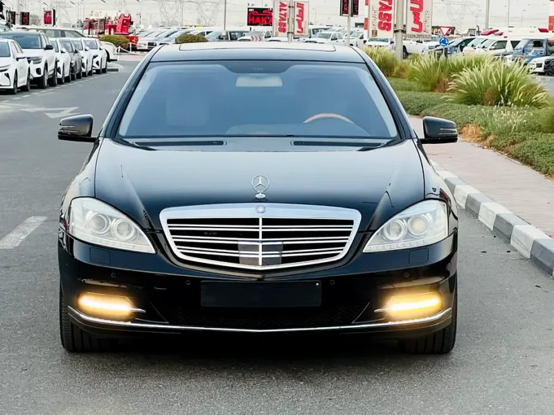 2009 Mercedes-Benz S-Class S 550 8 Cylinders Petrol Engine Black Sedan Japanese Specs