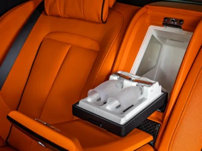 2021 Rolls-Royce Cullinan Black Badge 6.75L Twin-Turbo V12 Petrol Engine Black Orange SUV