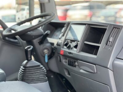 2022 Isuzu Reward NPR Truck Water Shutter 4.2 Litres 4 Cylinders Diesel Engine White Grey