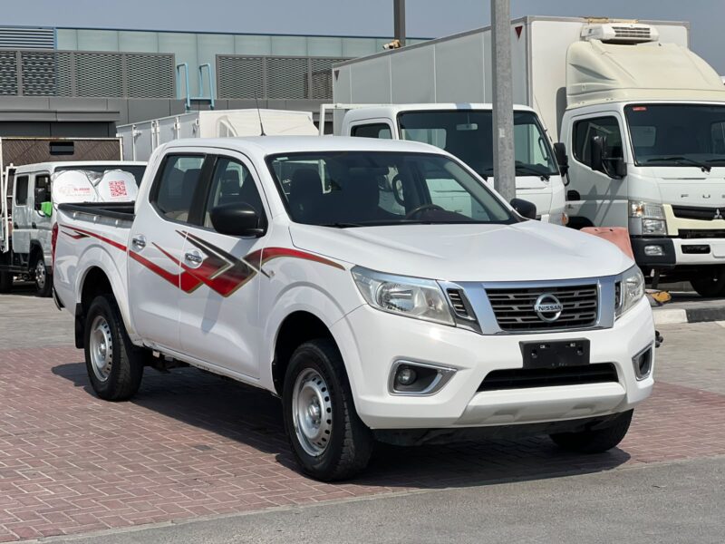 2020 Nissan Navara 4X2 2.5L 4 Cylinders Petrol Engine White Red Pickup Truck Automatic GCC