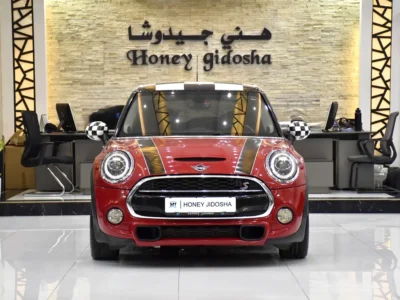 2019 MINI Cooper Cooper S 4 Cylinders Petrol Engine Red Black Hatchback GCC Specs
