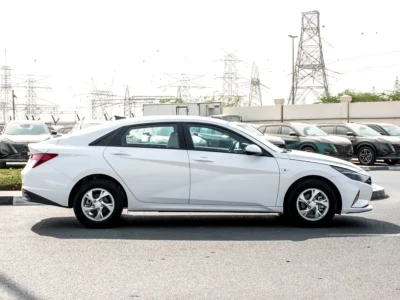 2023 Hyundai Elantra Smart 4 Cylinders Petrol Engine White Beige Sedan GCC Specs