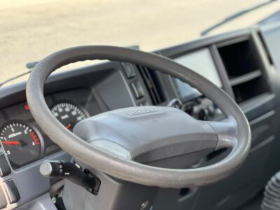 2022 Isuzu Reward NPR Truck Water Shutter 4.2 Litres 4 Cylinders Diesel Engine White Grey