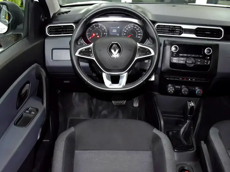 2025 Renault Duster Comfort 4 Cylinders Petrol Engine Grey Black SUV GCC Specs