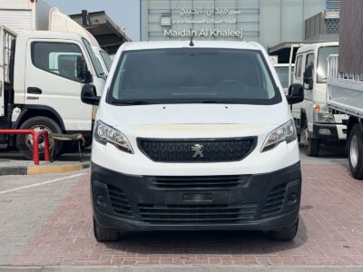 2023 Peugeot Expert Automatic 2.0 Litres 4 Cylinders Diesel Engine White Grey Van GCC