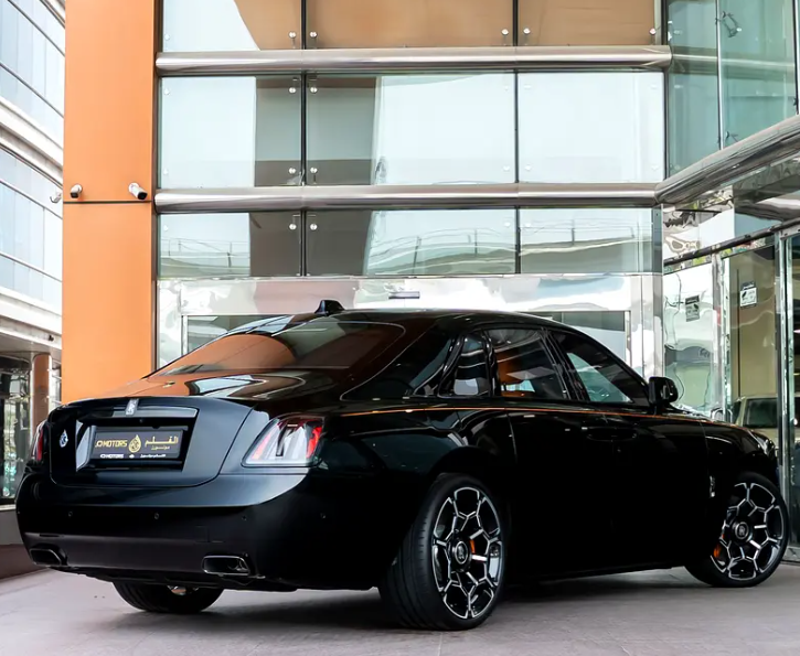 2026 Rolls-Royce Ghost Black Badge Twin-Turbocharged V12 Engine Black Orange Sedan GCC
