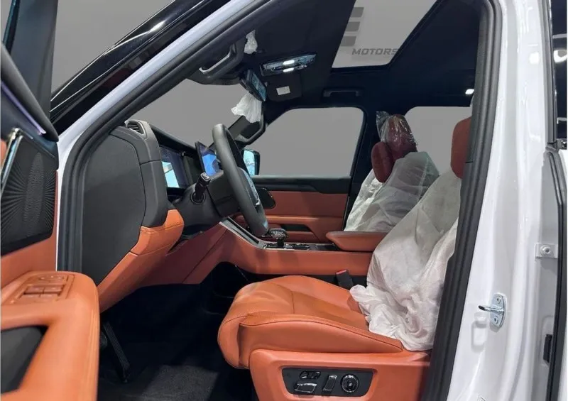 2025 ROX 01 1.5 Litres 4 Cylinders Hybrid Engine White Orange SUV Automatic